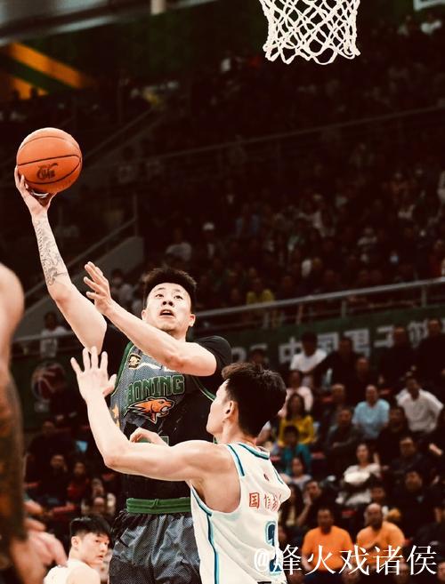 杨鸣慧眼识珠!辽篮新星获12+3+2,完美防守广厦MVP,表现不逊张镇麟 杨鸣慧眼识珠!辽篮新星获12+3+2,完美防守广厦MVP,表现不逊张镇麟